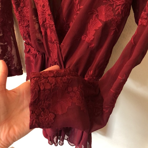 NWT showpo no filter play suit in wine lace rare romper sheer long sleeve small - Picture 8 of 16